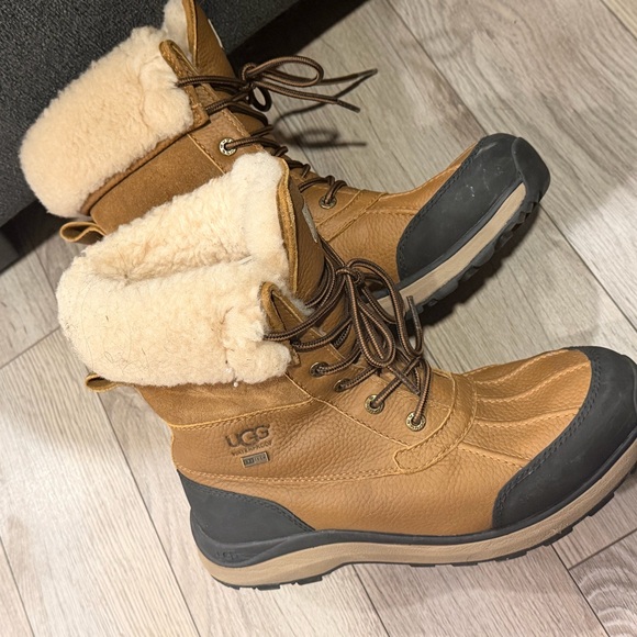 UGG Women's Brown Waterproof Winter Boots - Picture 7 of 7